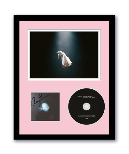 Ariana grande signed 11x14 - signed,